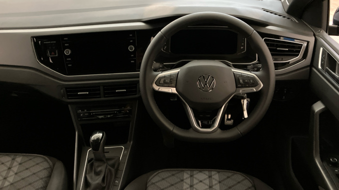 Volkswagen Polo 1.0 TSI 115 Black Edition 5dr DSG Petrol Hatchback - Image 9